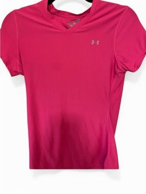 Under Armour Women’s Bright Pink V-Neck Short Sleeve Performance Tee